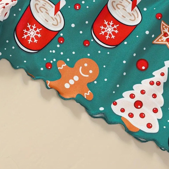 Women’s Gingerbread Man Two Piece Pajama Set Holiday Festive Christmas - Picture 4 of 5